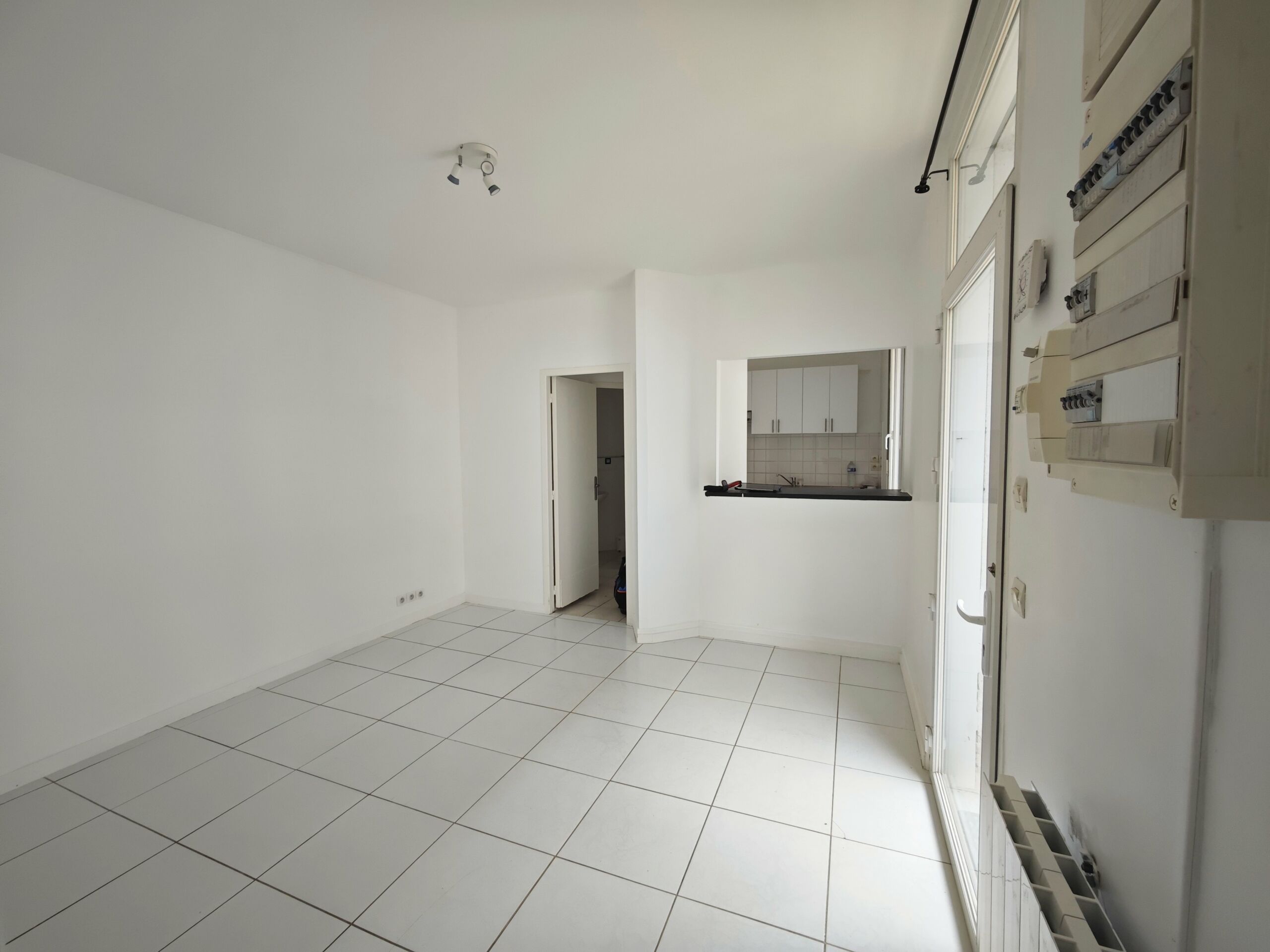 Featured image 4
