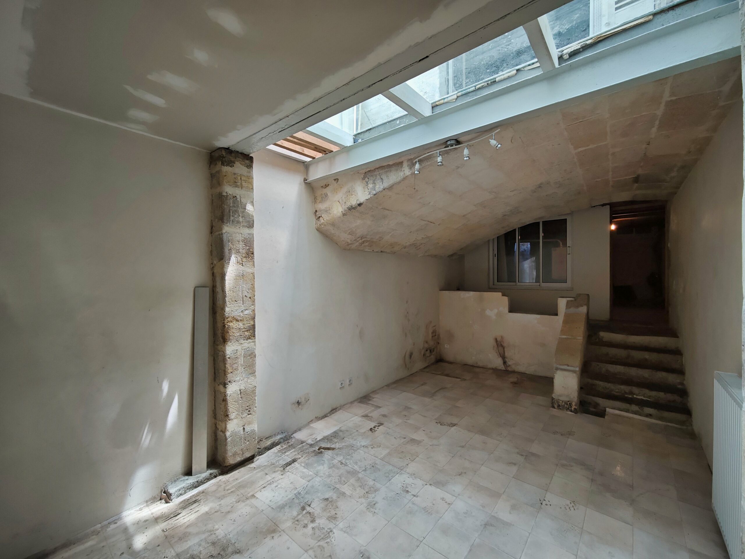 Featured image 4